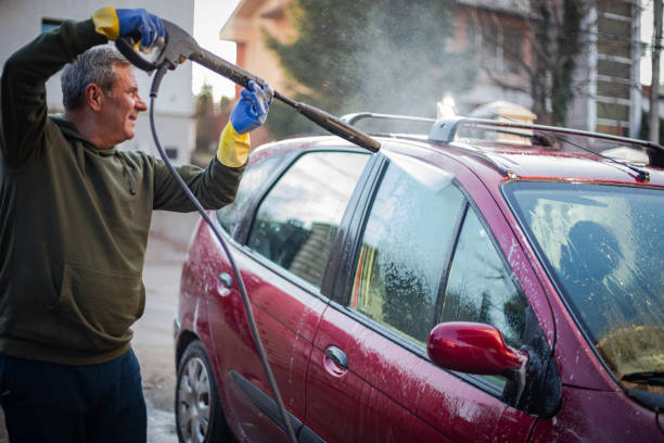 Best Roof Pressure Washing  in Independence, MO